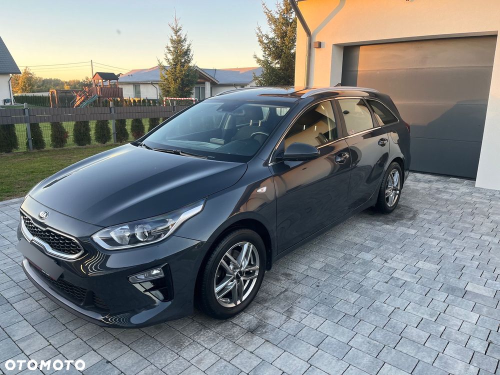 Kia Ceed - 37