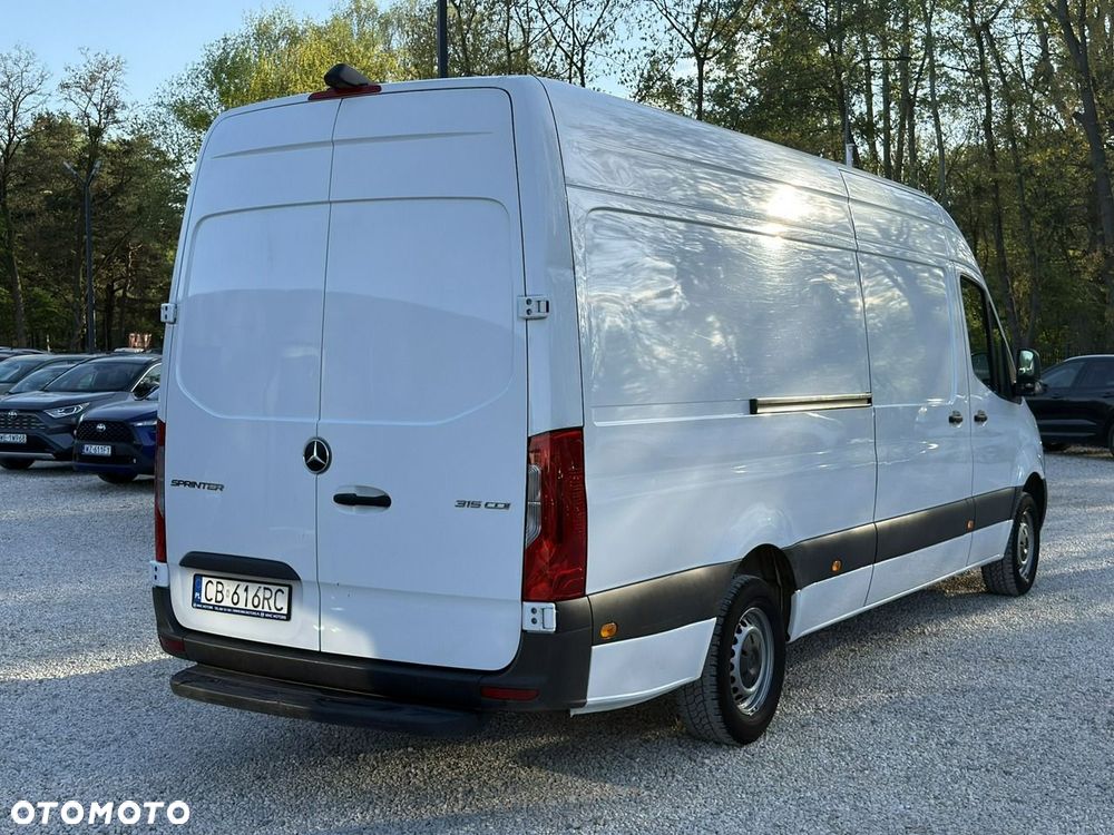 Mercedes-Benz Sprinter - 3