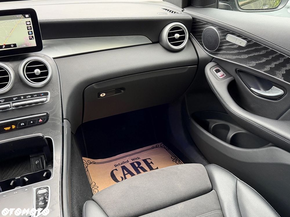 Mercedes-Benz GLC 300 e 4Matic 9G-TRONIC Edition AMG Line - 9