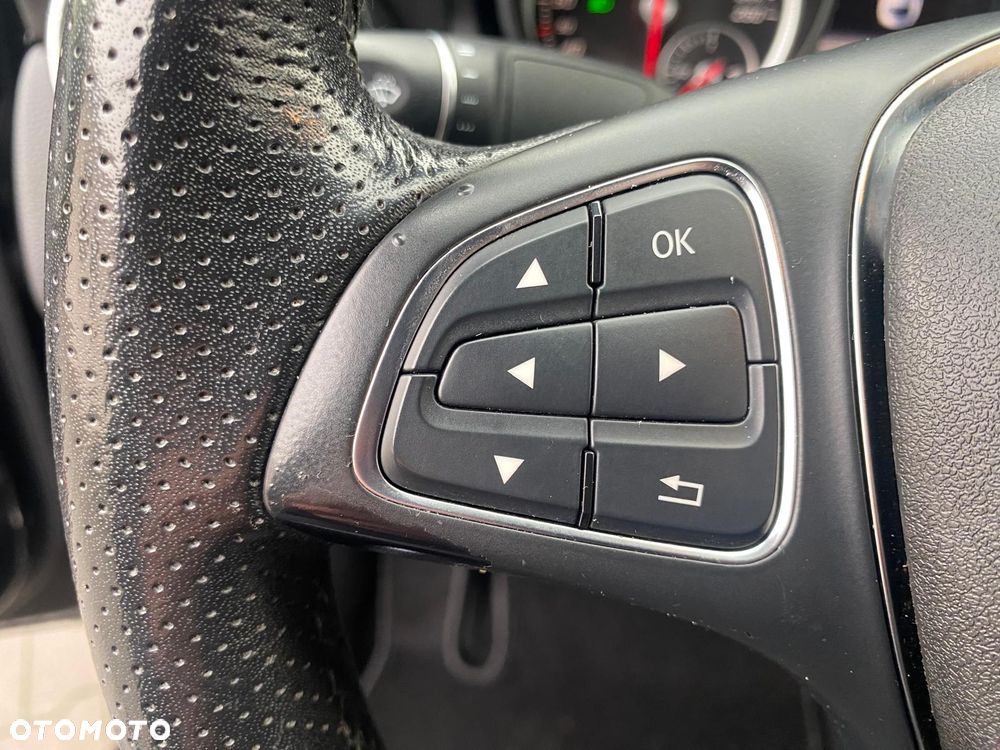 Mercedes-Benz CLA - 36