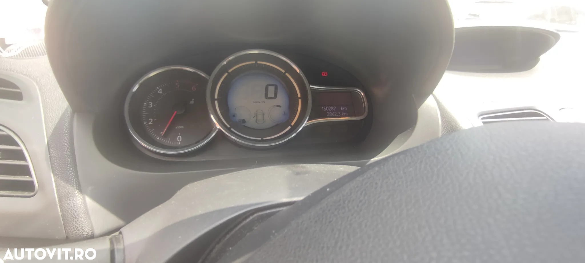 Renault Megane 1.5 dCi Expression - 9