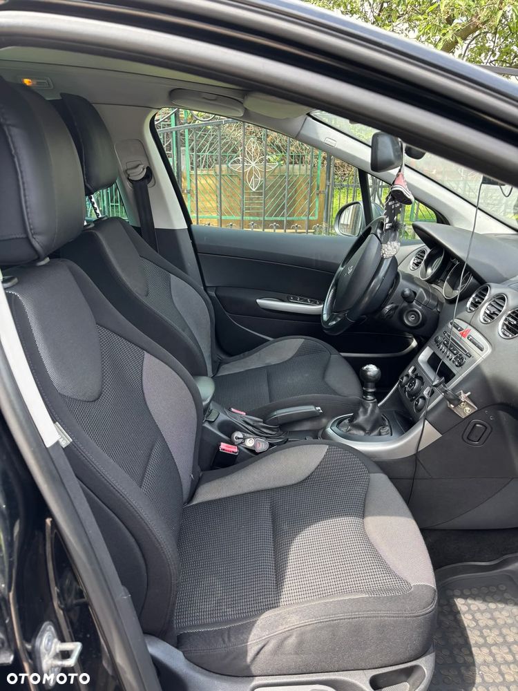 Peugeot 308 - 16