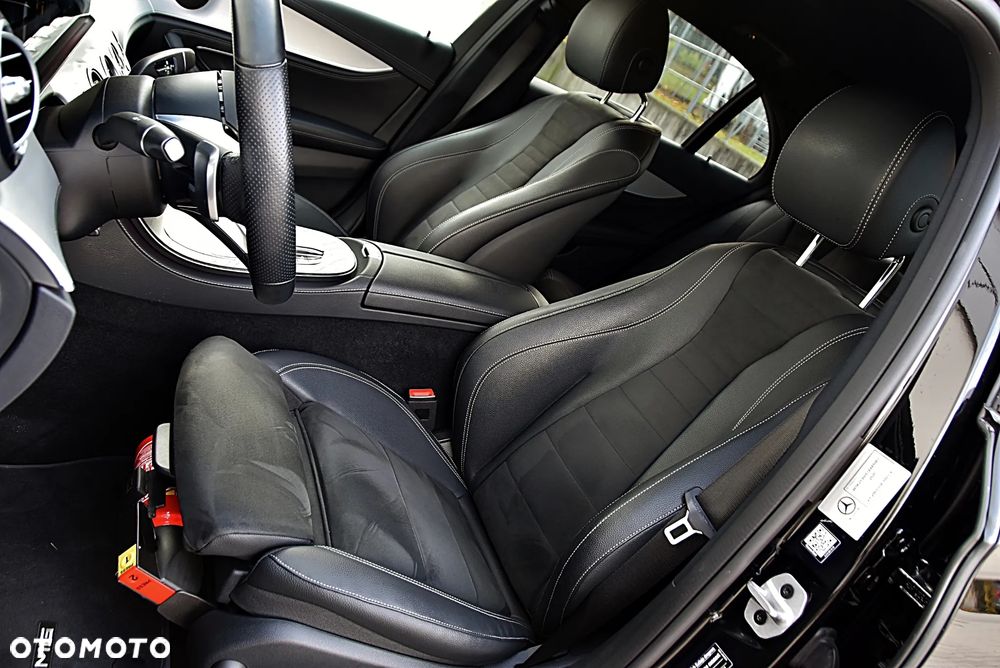 Mercedes-Benz Klasa E 220 d 4-Matic 9G-TRONIC - 17