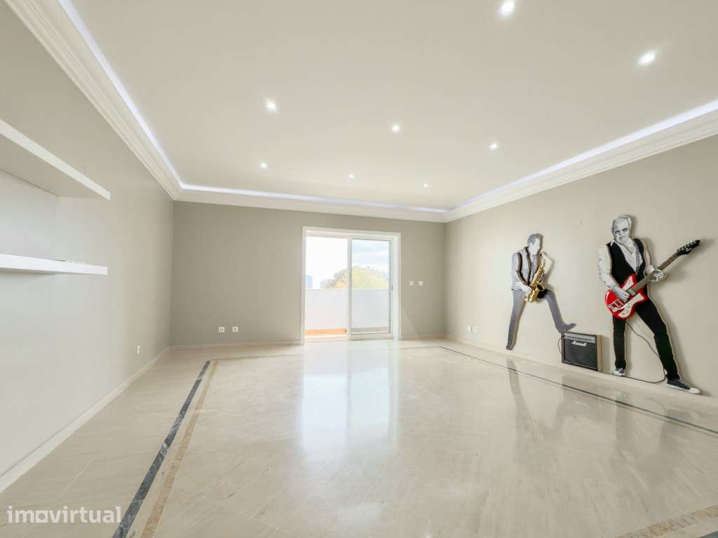 Apartamento T3 em Cascais com Vista Mar a 5 minutos da praia - Grande imagem: 4/31
