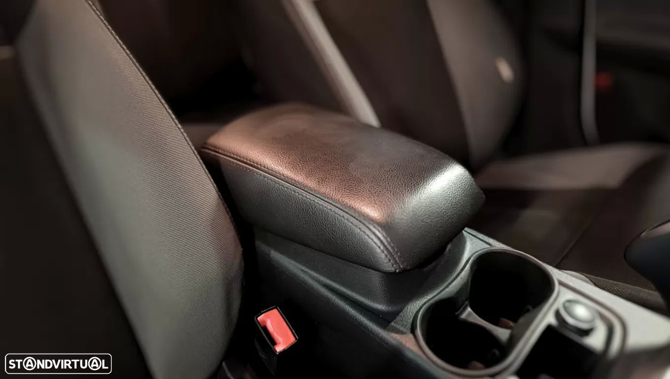 Ford Focus SW 1.6 TDCi Titanium Best Econetic - 37