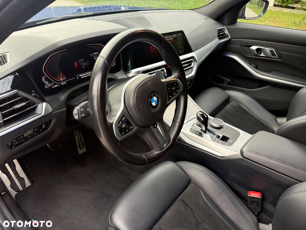 BMW Seria 3 320d xDrive M Sport sport - 12
