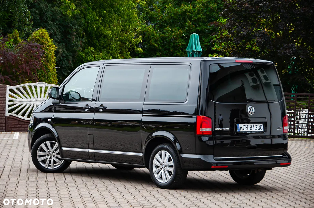 Volkswagen Multivan - 10