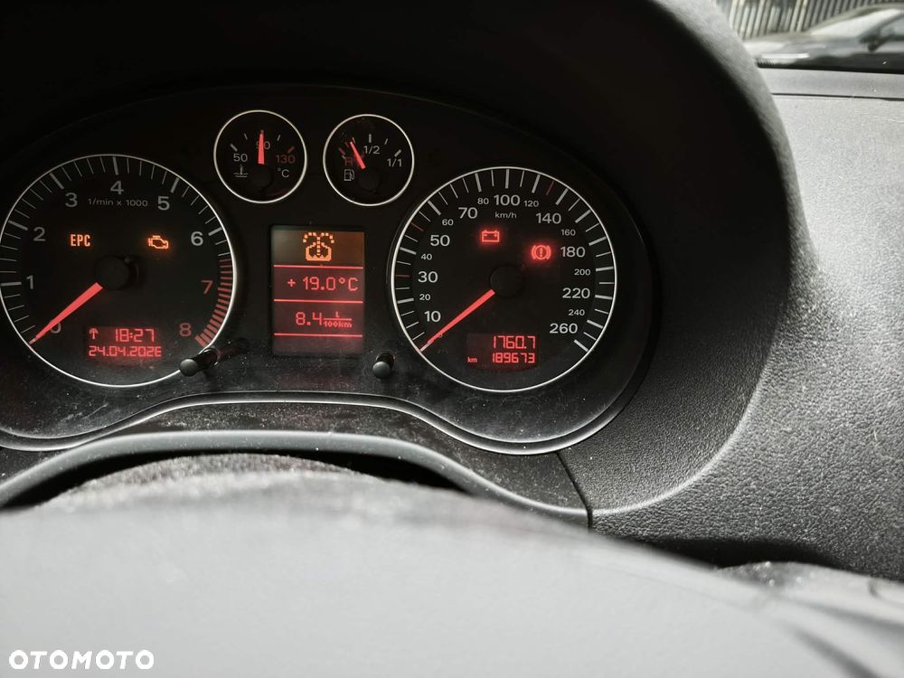 Audi A3 3-drzwiowe 1.6 Ambiente - 7