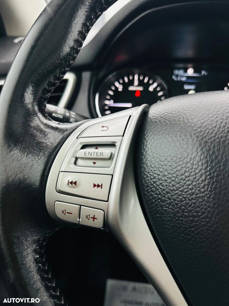 Nissan Qashqai 1.5 DCI TEKNA - 30