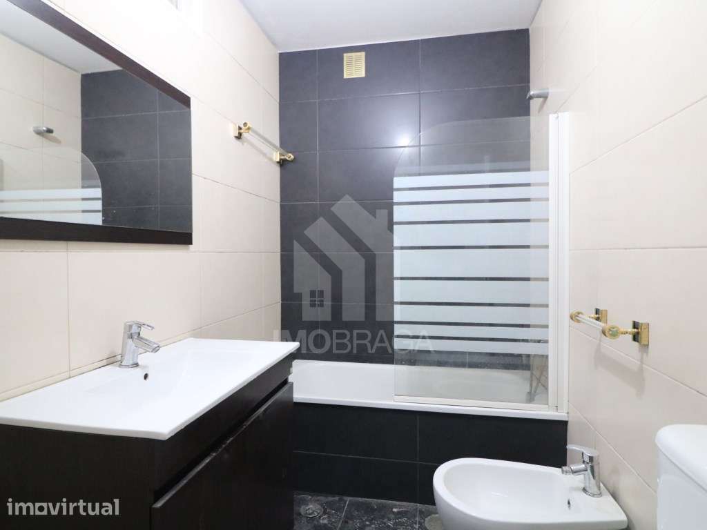 Arrendamento Apartamento T2 em S. Vitor - Grande imagem: 2/21