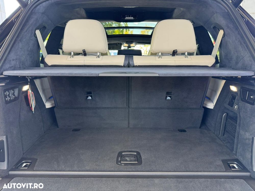 BMW X7 M50i - 28