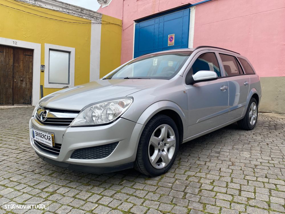 Opel Astra Caravan - 2