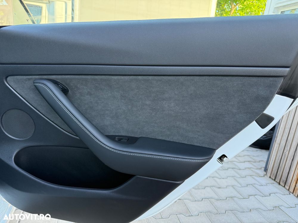 Tesla Model 3 Standard Reichweite Plus Hinterradantrieb - 18