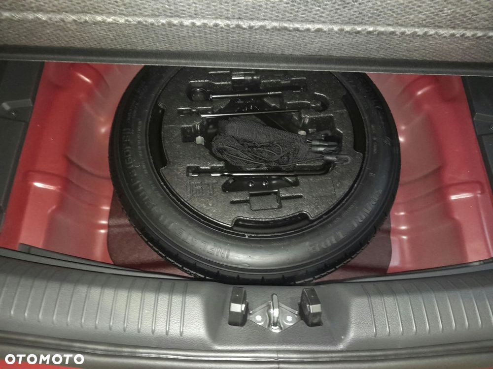 Hyundai i30 1.6 T-GDI Smart DCT - 12