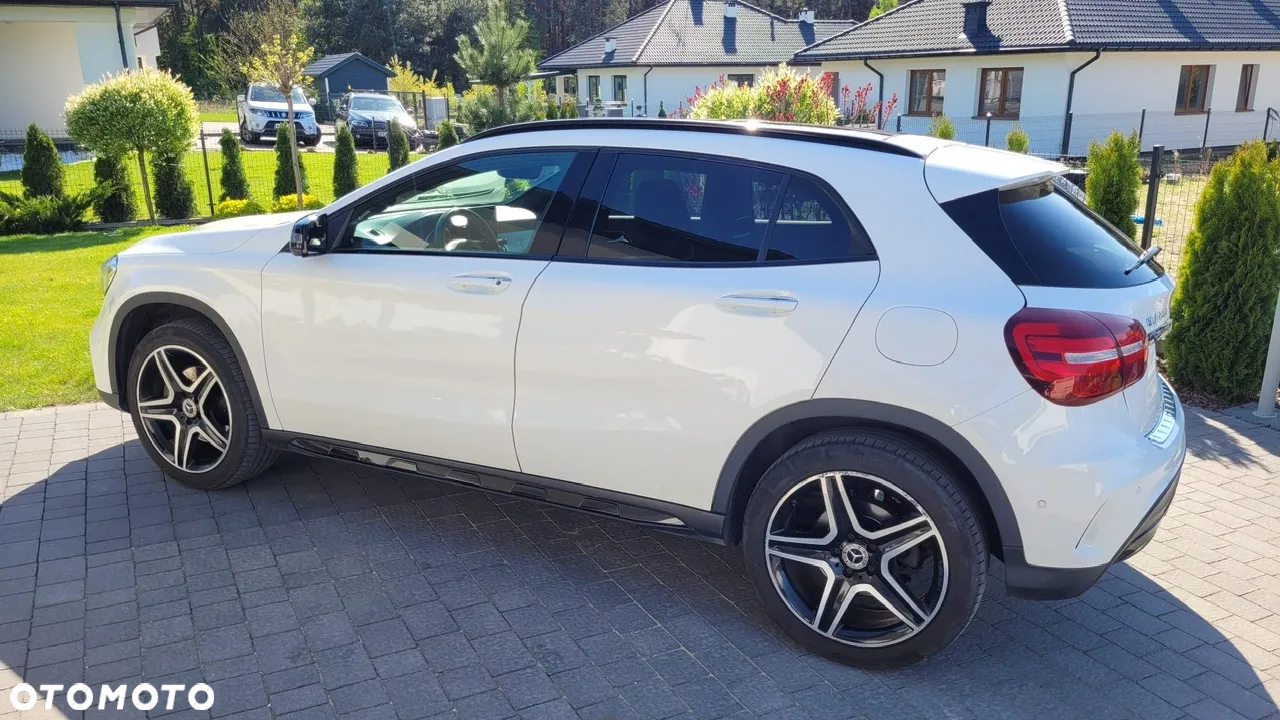 Mercedes-Benz GLA 220 4-Matic AMG Line - 4