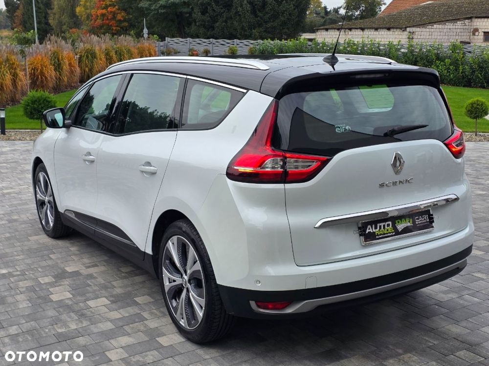 Renault Grand Scenic - 34