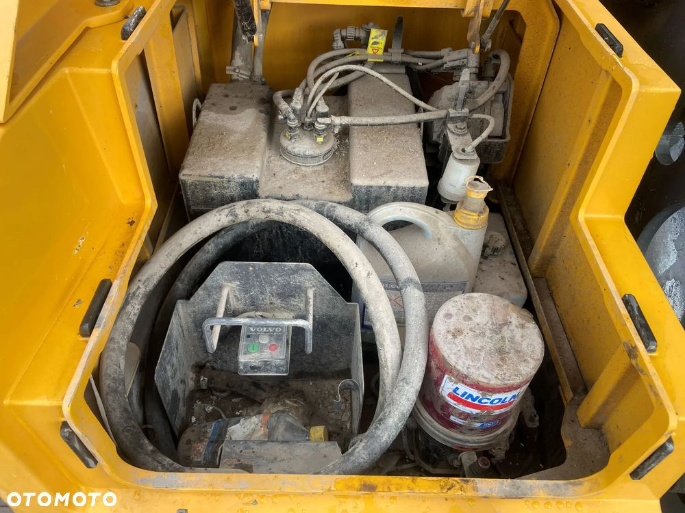 Volvo EC250EL - 7