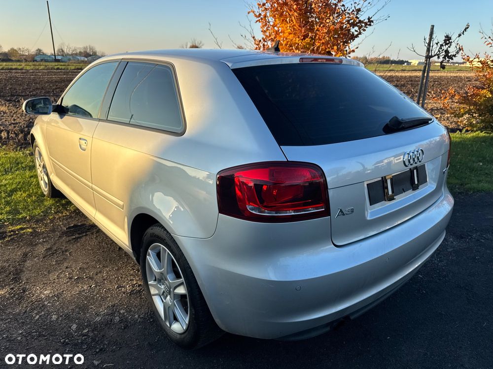 Audi A3 3-drzwiowe 1.6 TDI 99g DPF - 4