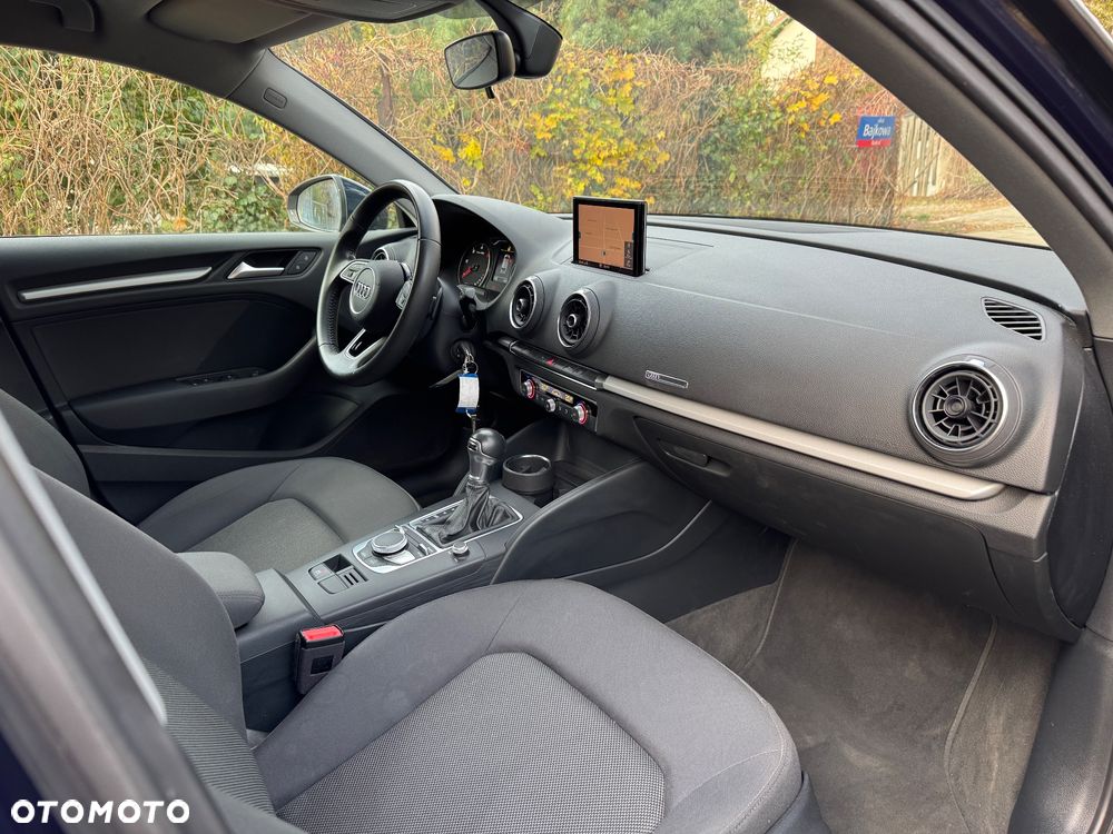 Audi A3 Sportback 1.6 TDI S tronic - 17