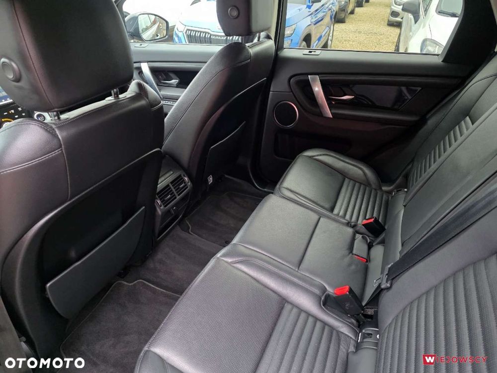 Land Rover Discovery Sport - 18