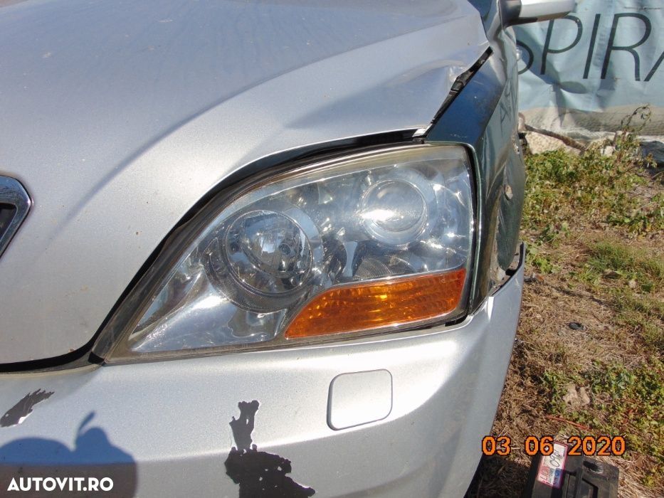 Far Kia Sorento 2006-2009 faruri stanga dreapta Sorento faruri Sorento - 2