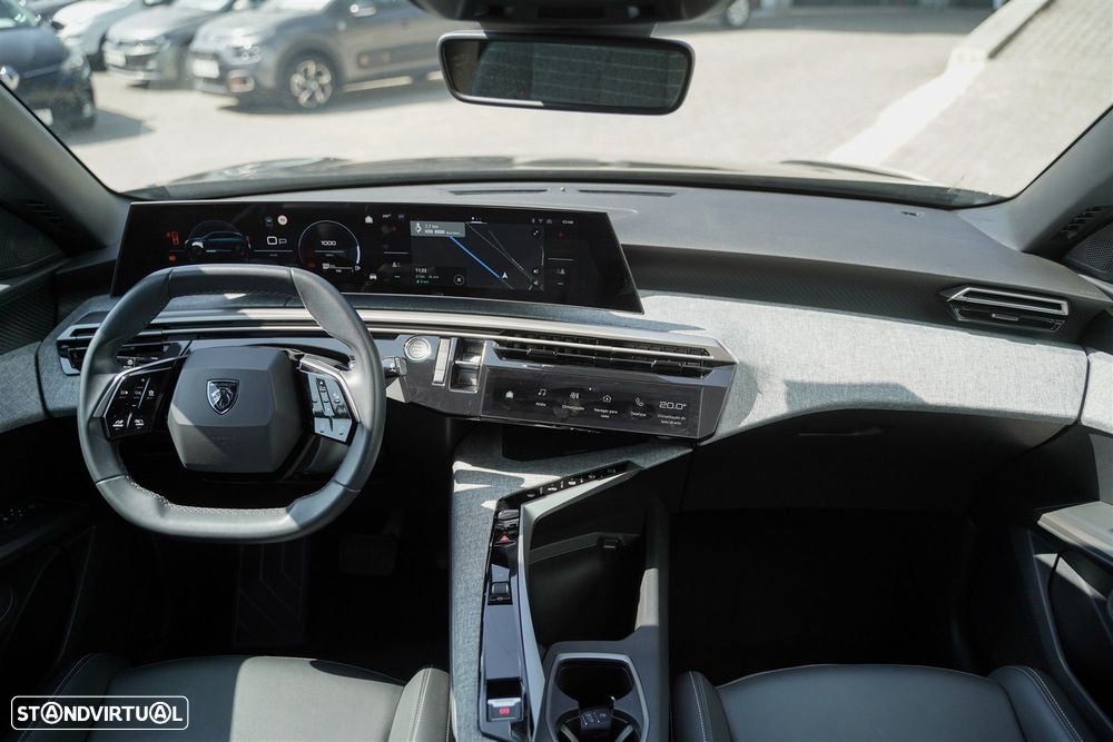 Peugeot 3008 1.2 Hybrid Allure e-DCS6 - 18