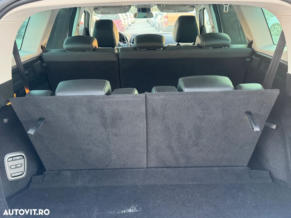 Renault Grand Scenic BLUE dCi 150 EDC BOSE EDITION - 16