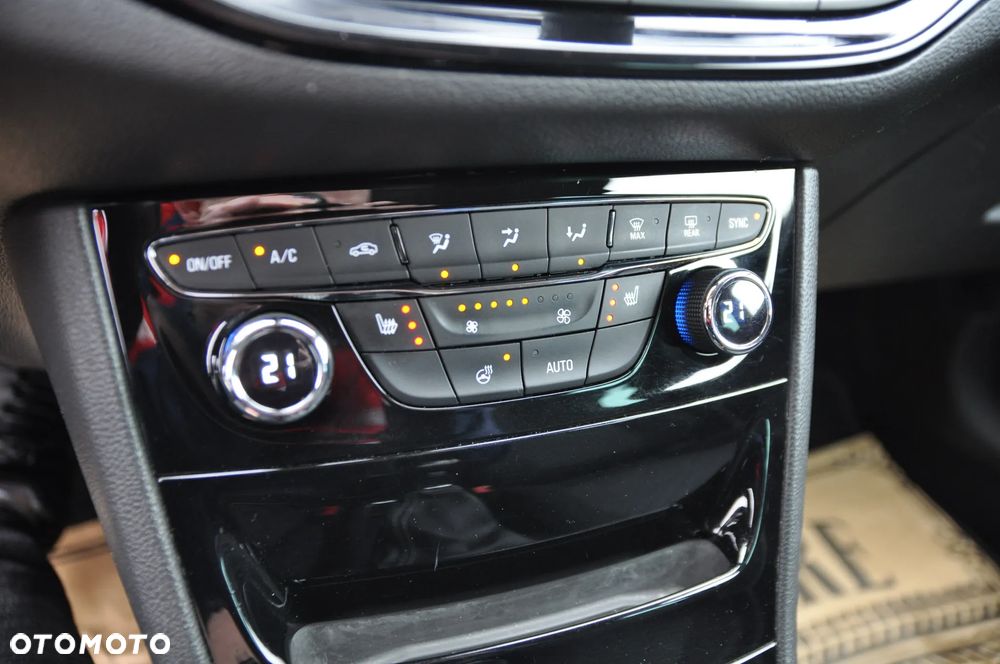 Opel Astra 1.4 Turbo Active - 19