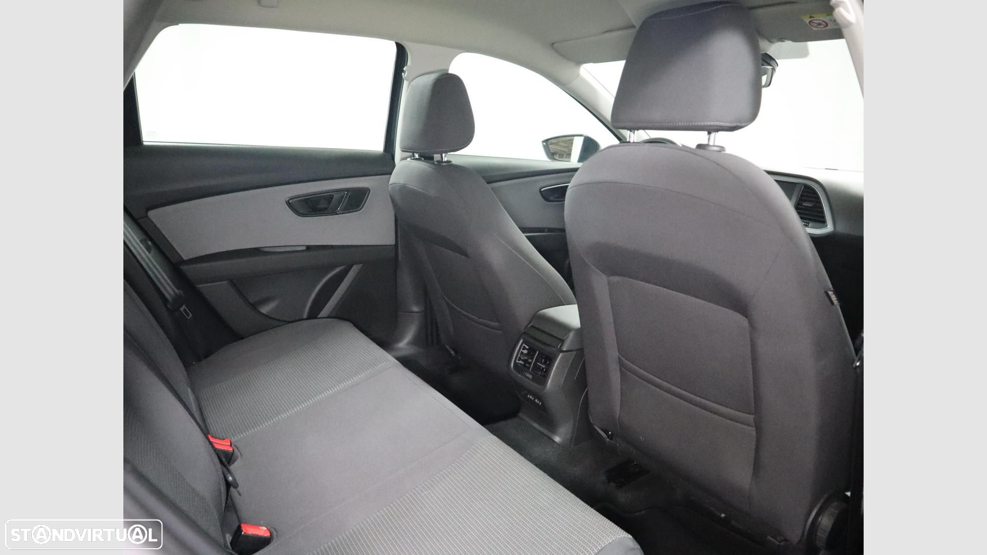 SEAT Leon ST 1.6 TDI Style S/S - 6