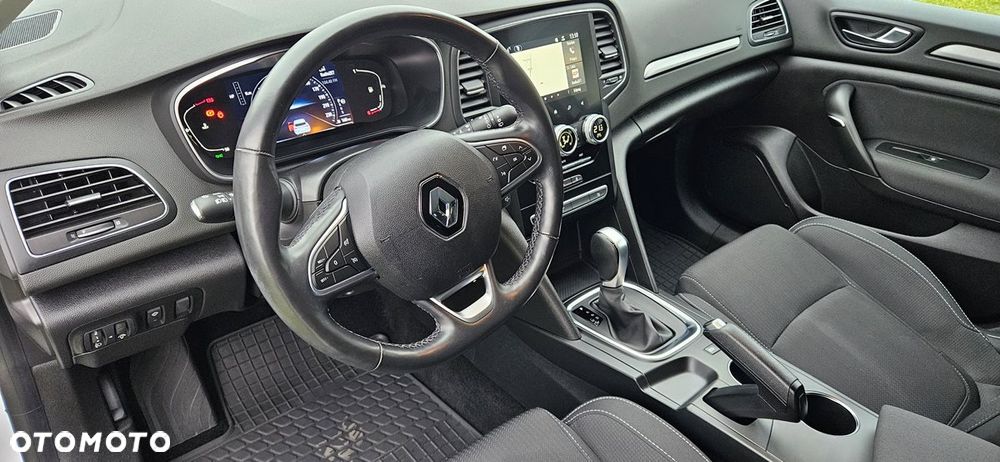 Renault Megane TCe 140 GPF EDC LIMITED - 8