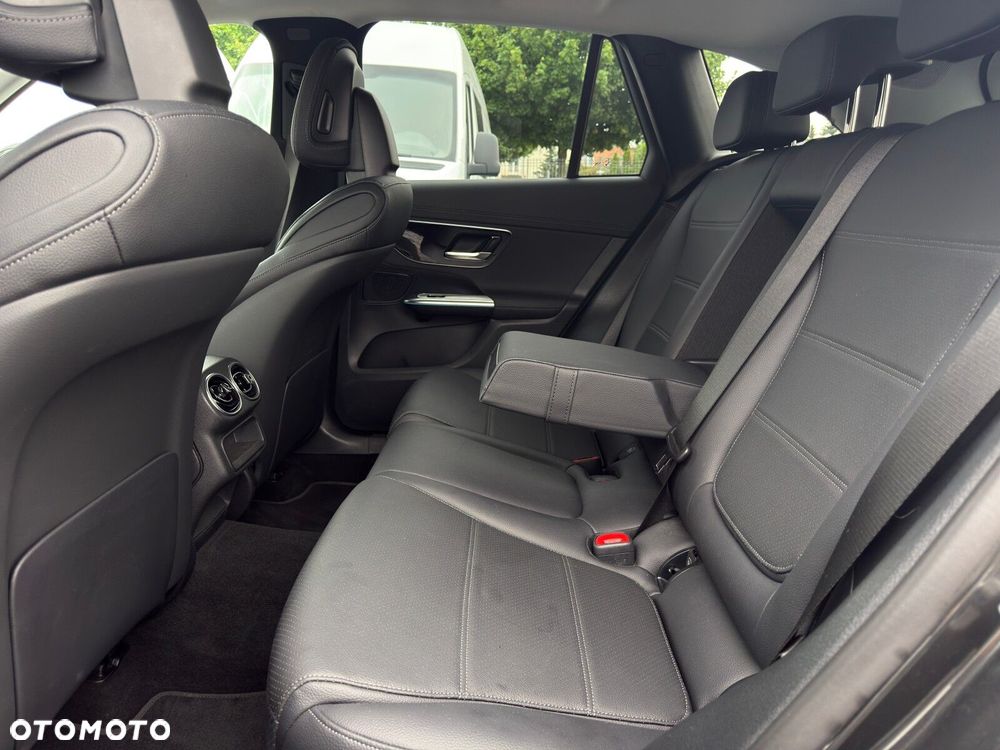 Mercedes-Benz GLC 200 d mHEV 4-Matic Avantgarde - 27