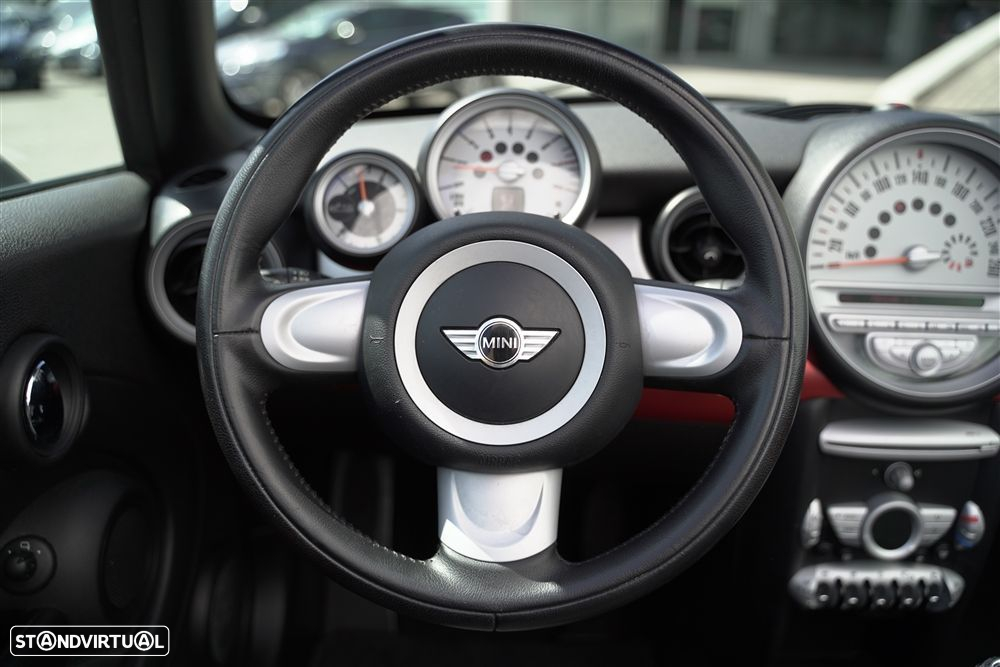 MINI Cabrio Cooper - 13