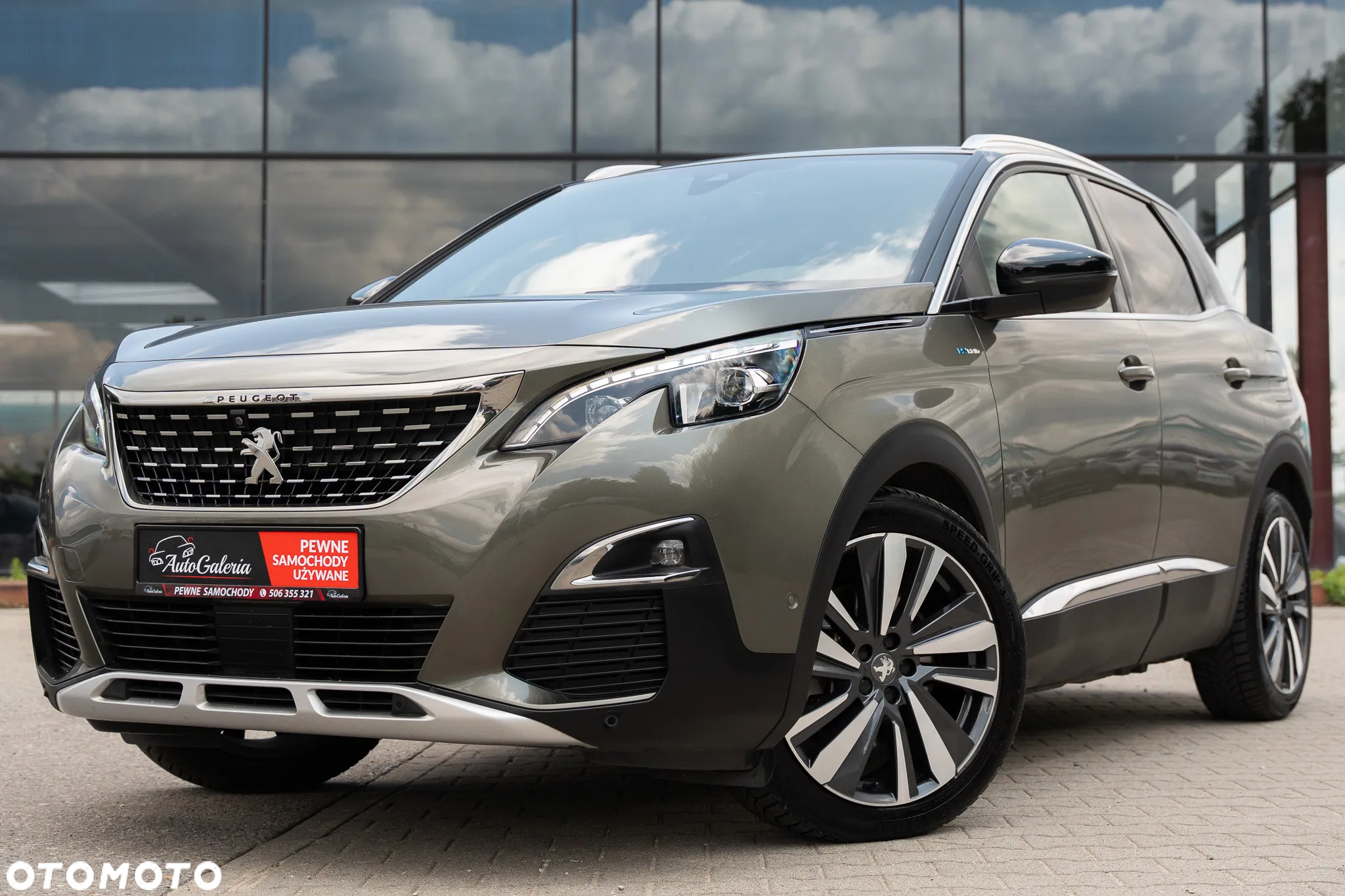 Peugeot 3008 1.6 PureTech HYbrid GT Line S&S EAT8 - 2