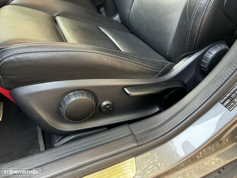 Mercedes-Benz GLA 250 4Matic 7G-DCT Style - 18