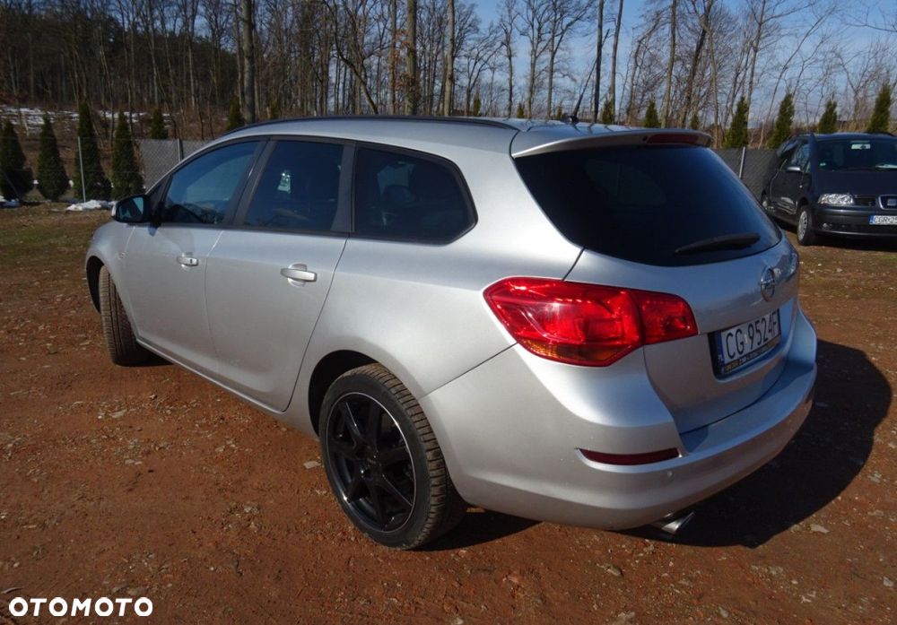 Opel Astra - 4
