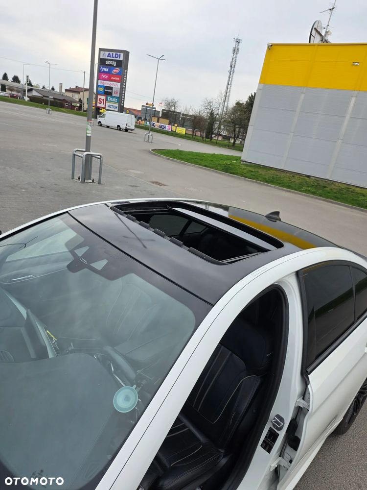 BMW Seria 5 520d xDrive M Sport sport - 22