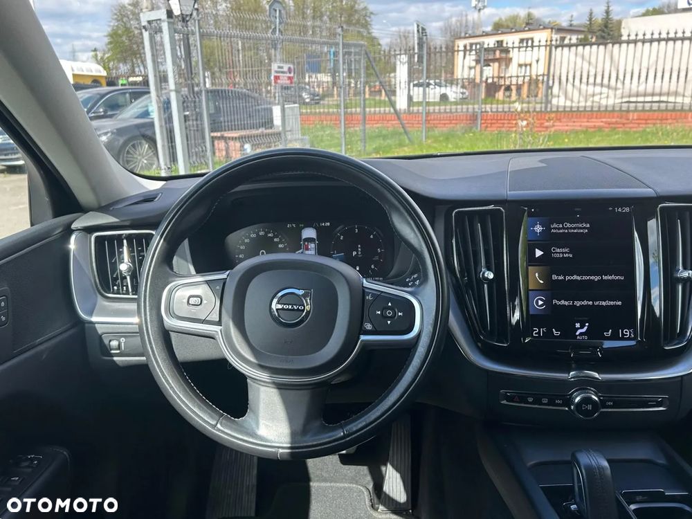 Volvo XC 60 B4 D Momentum Pro - 13