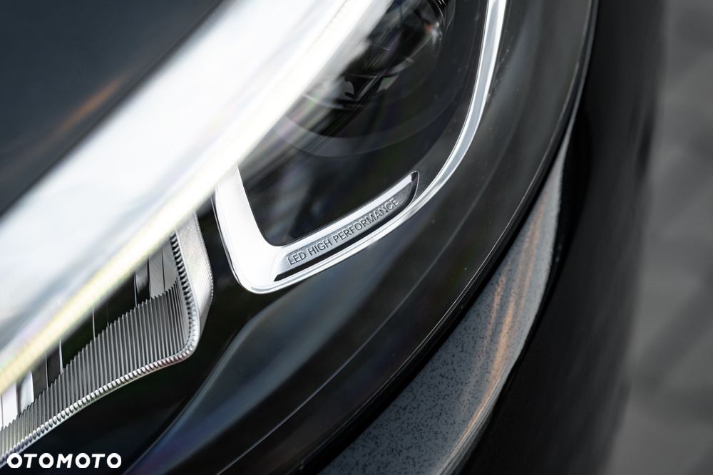 Mercedes-Benz GLC 250 4Matic 9G-TRONIC AMG Line - 17