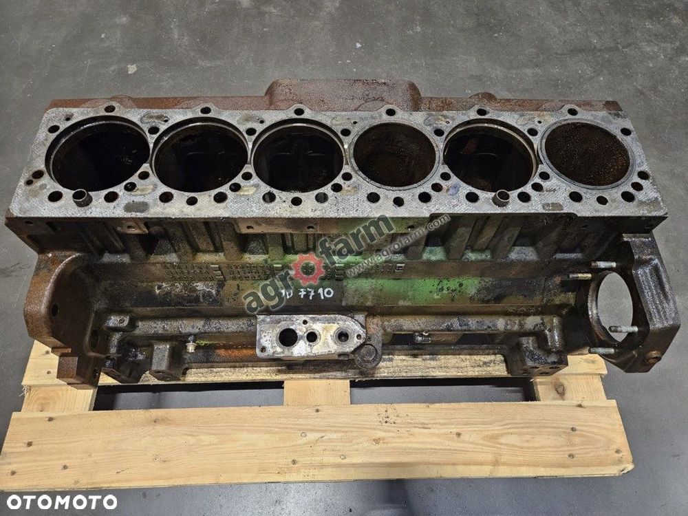 Blok silnika John Deere 7710, 7810, 7610 - 2