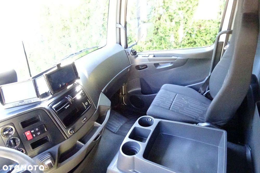 Mercedes-Benz Atego 1218 Euro 6 tylko 256 tyskkm kontener 18 p winda poduszki - 33