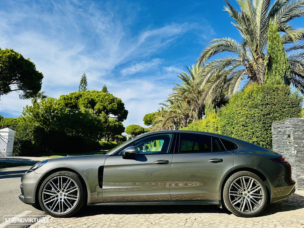 Porsche Panamera 4 Edition 10 Anos - 3
