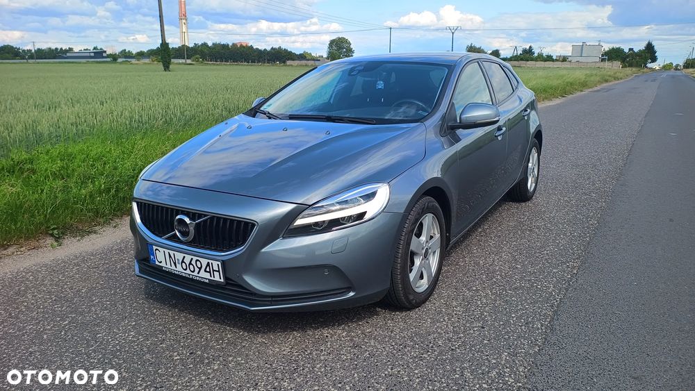 Volvo V40