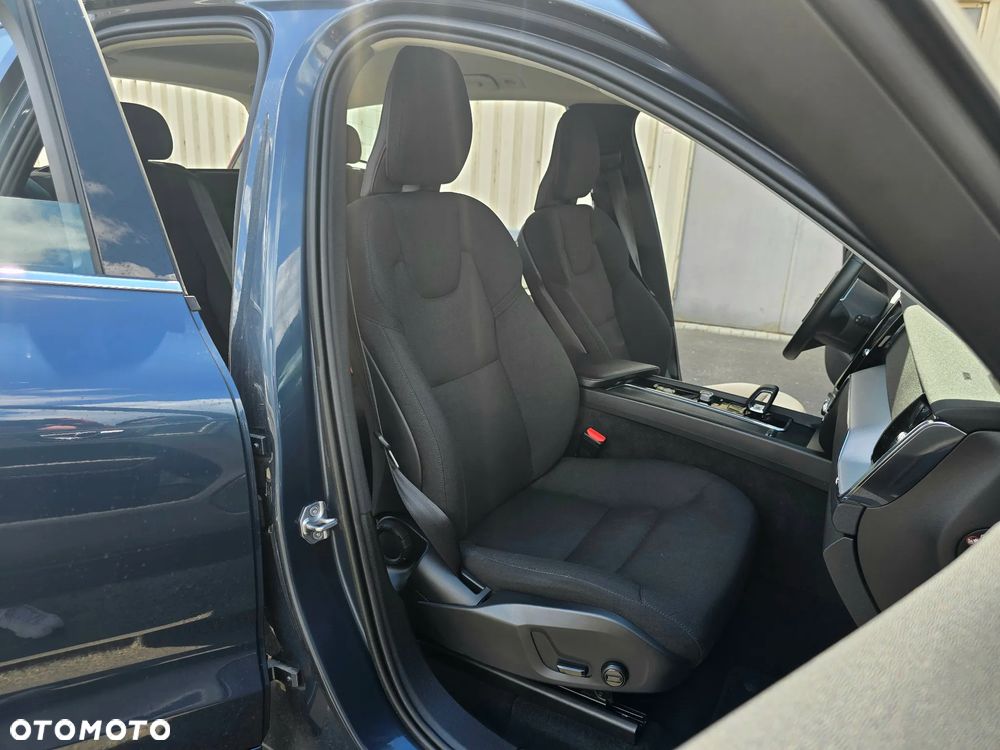 Volvo XC 60 ver-b5-b-awd-momentum-pro - 17