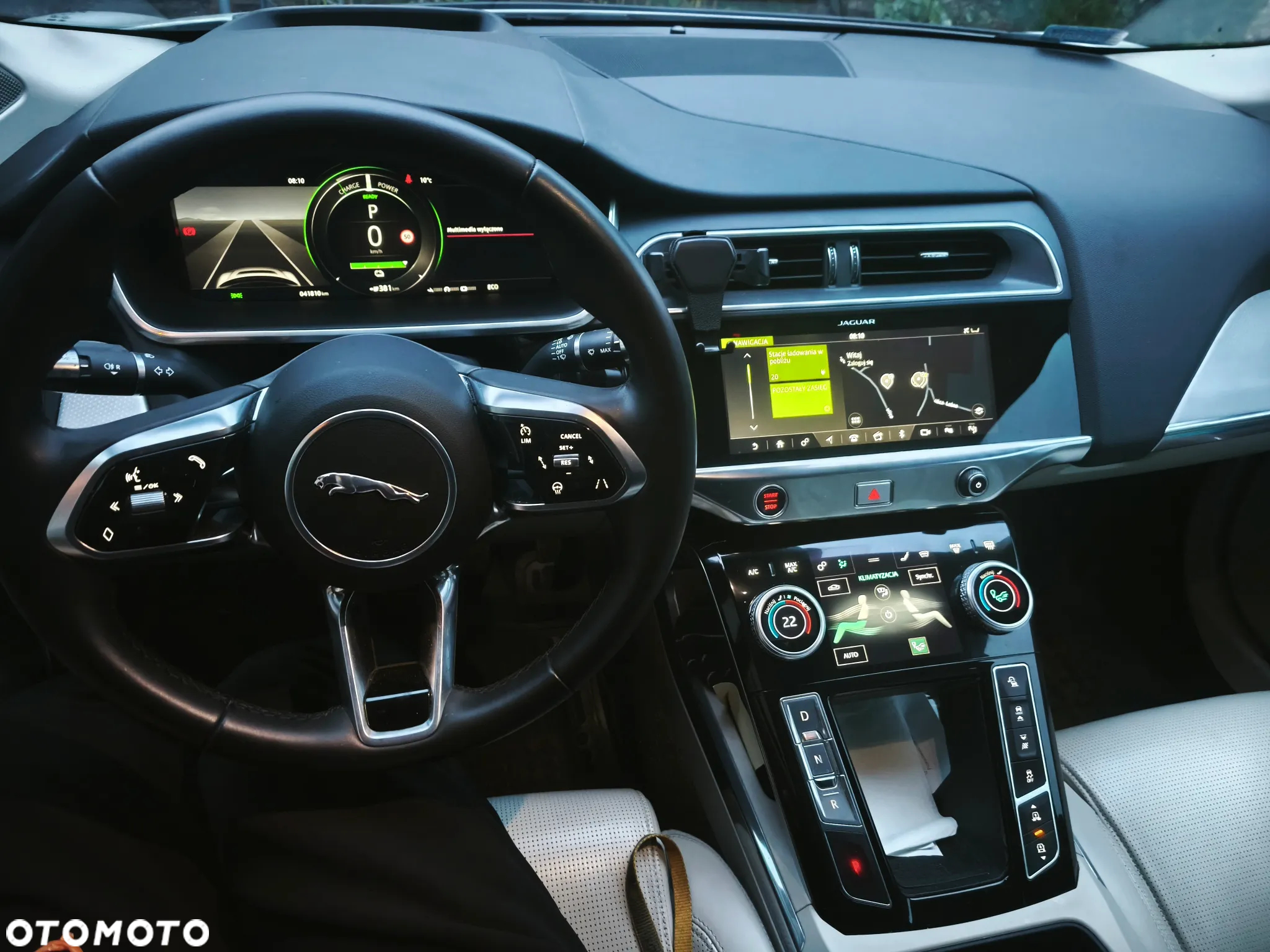 Jaguar I-Pace EV400 AWD HSE - 8
