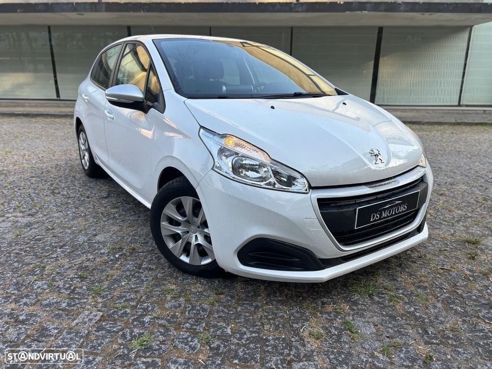 Peugeot 208 1.6 BlueHDi Active — fotografia 3