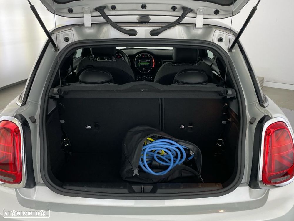 MINI 3 Portas Cooper SE - 13