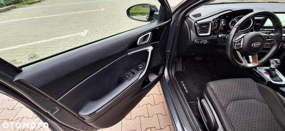 Kia Ceed - 14