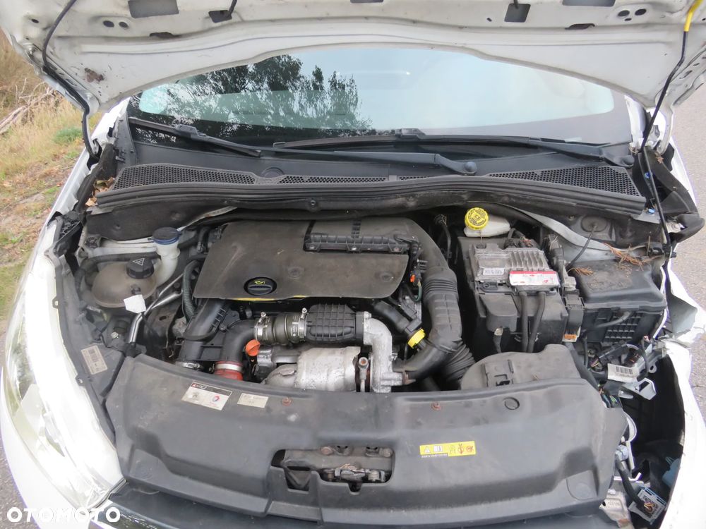 Peugeot 208 1.6 BlueHDi Active - 12