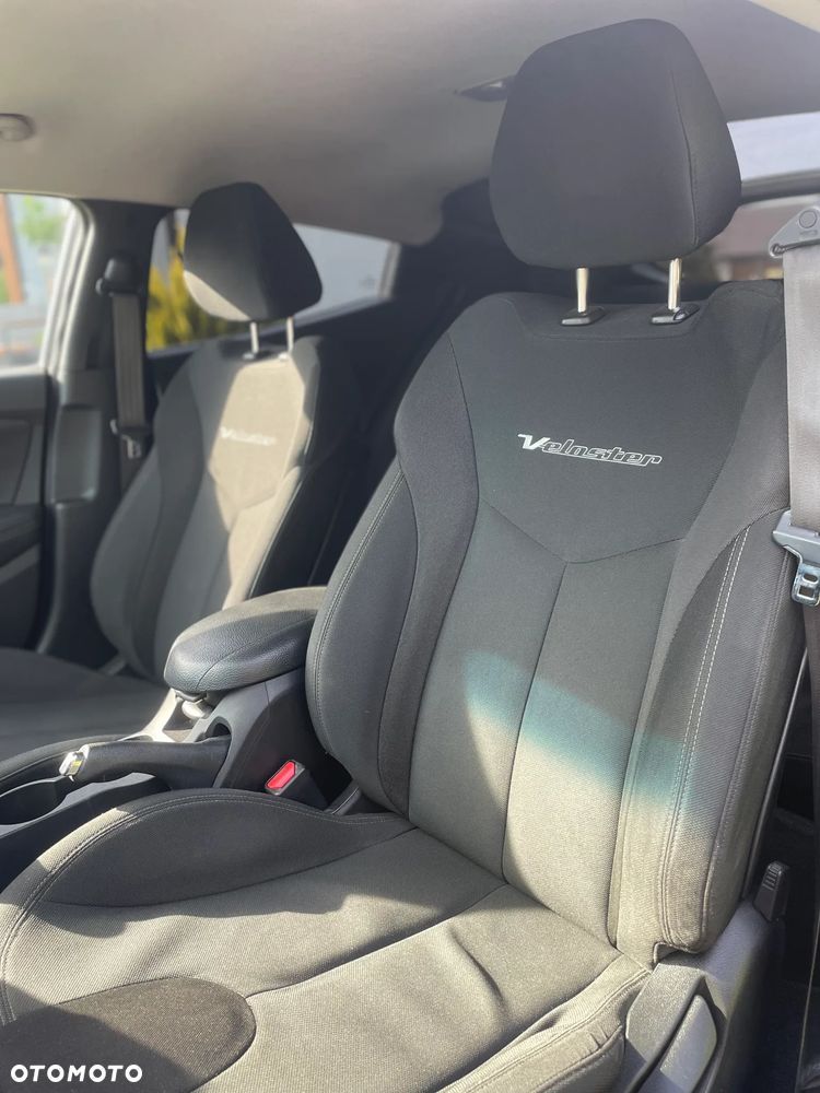 Hyundai Veloster 1.6 GDI Comfort - 7