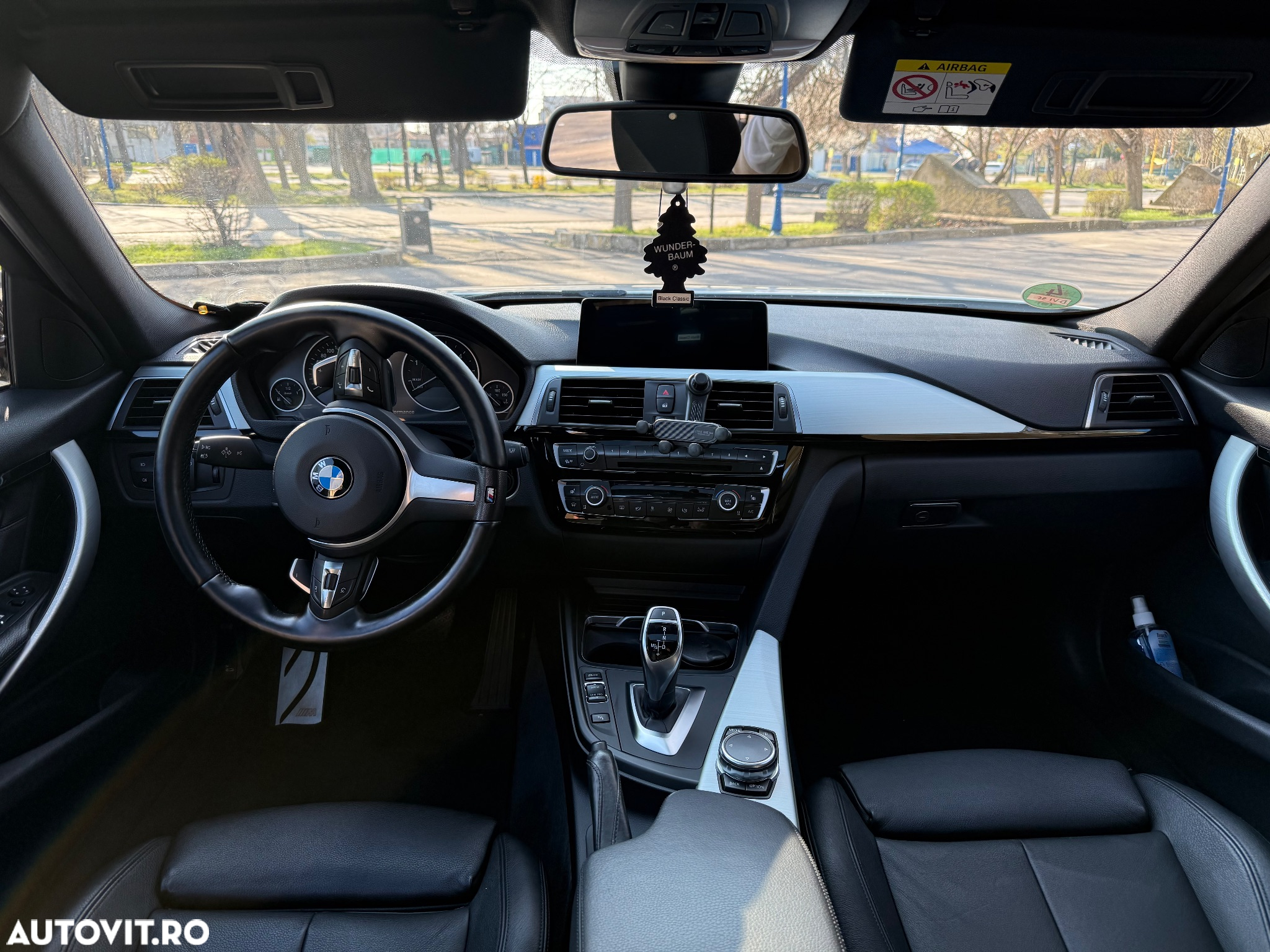 BMW Seria 3 320d Touring Aut. Edition M Sport Shadow - 13